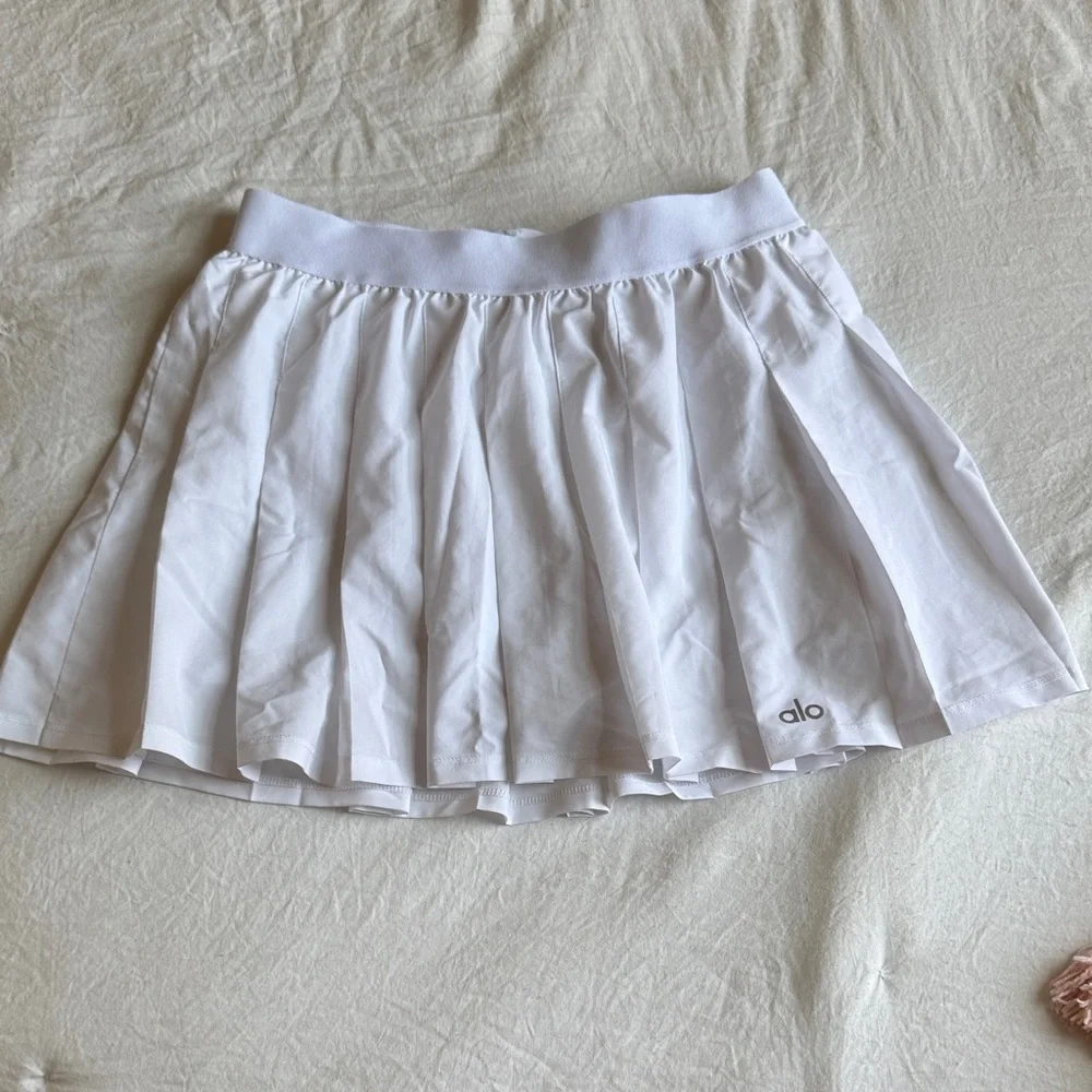 ALO Yoga White Pleated Skater Tennis Skirt